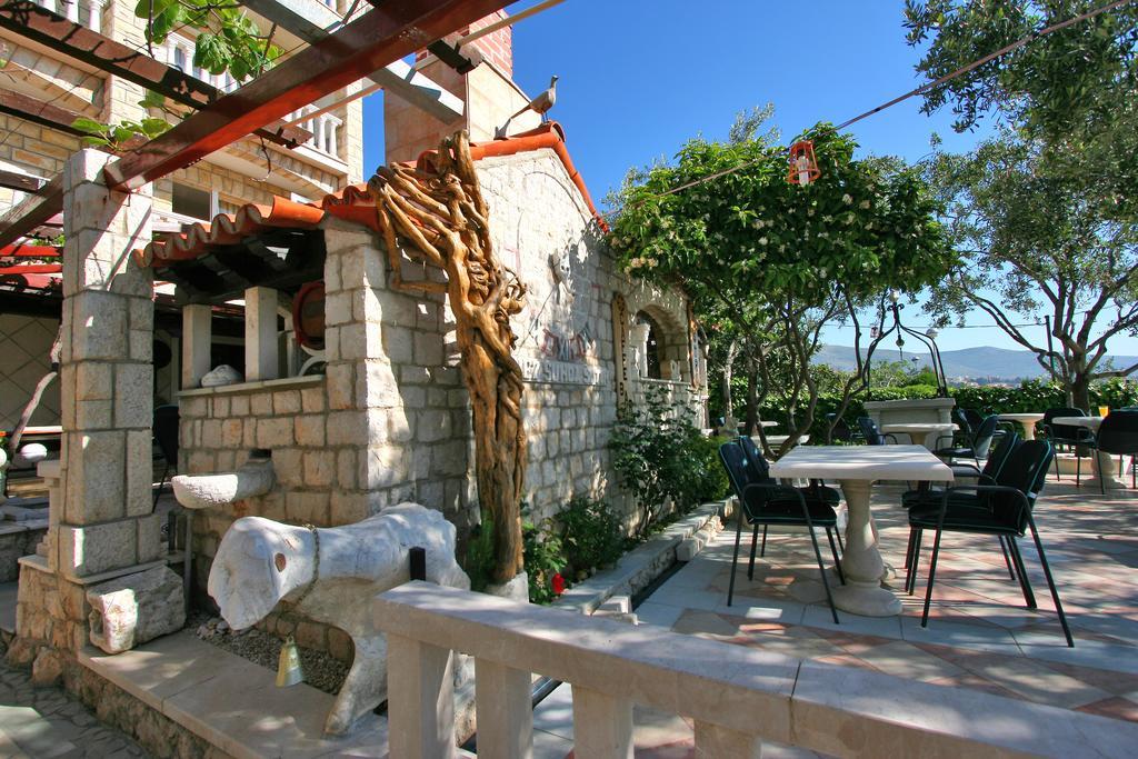 Villa Segetski Dvori - Tradition Since 1964 Seget Donji Exterior photo